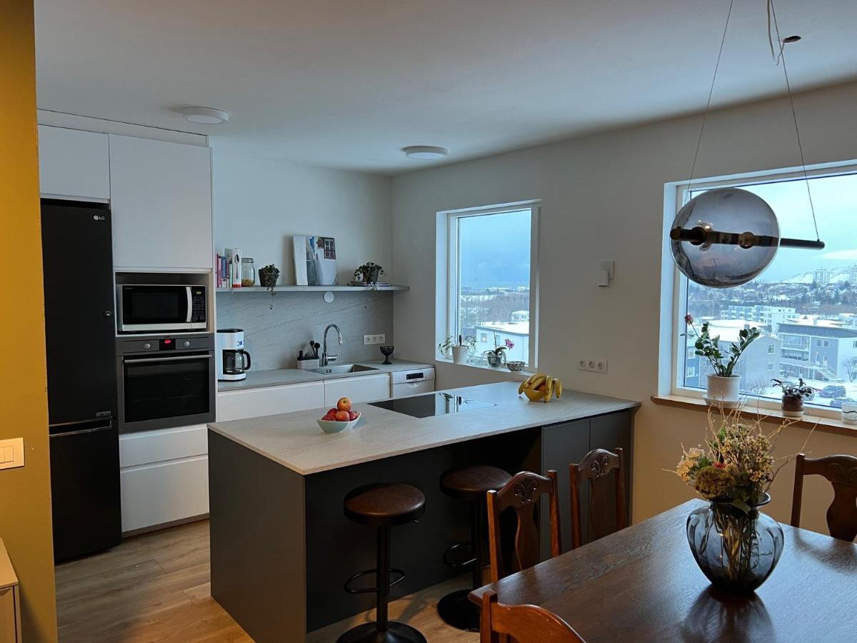 Jm Homestay - A Cozy Two Bedroom Apartment Reykjavik Ngoại thất bức ảnh