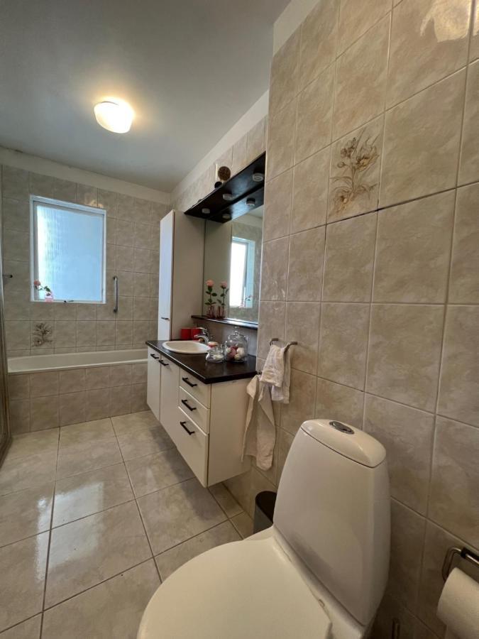 Jm Homestay - A Cozy Two Bedroom Apartment Reykjavik Ngoại thất bức ảnh